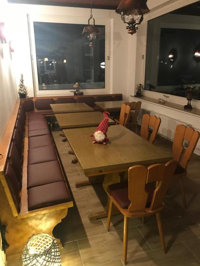 Ferienhaus Astenblick - Ideal Fuer Weihnachtsfeiern Und Familienfeiern Bietet Schlafplaetze Fuer Bis Zu 35 Personen Villa วินเทอร์แบร์ก ภายนอก รูปภาพ
