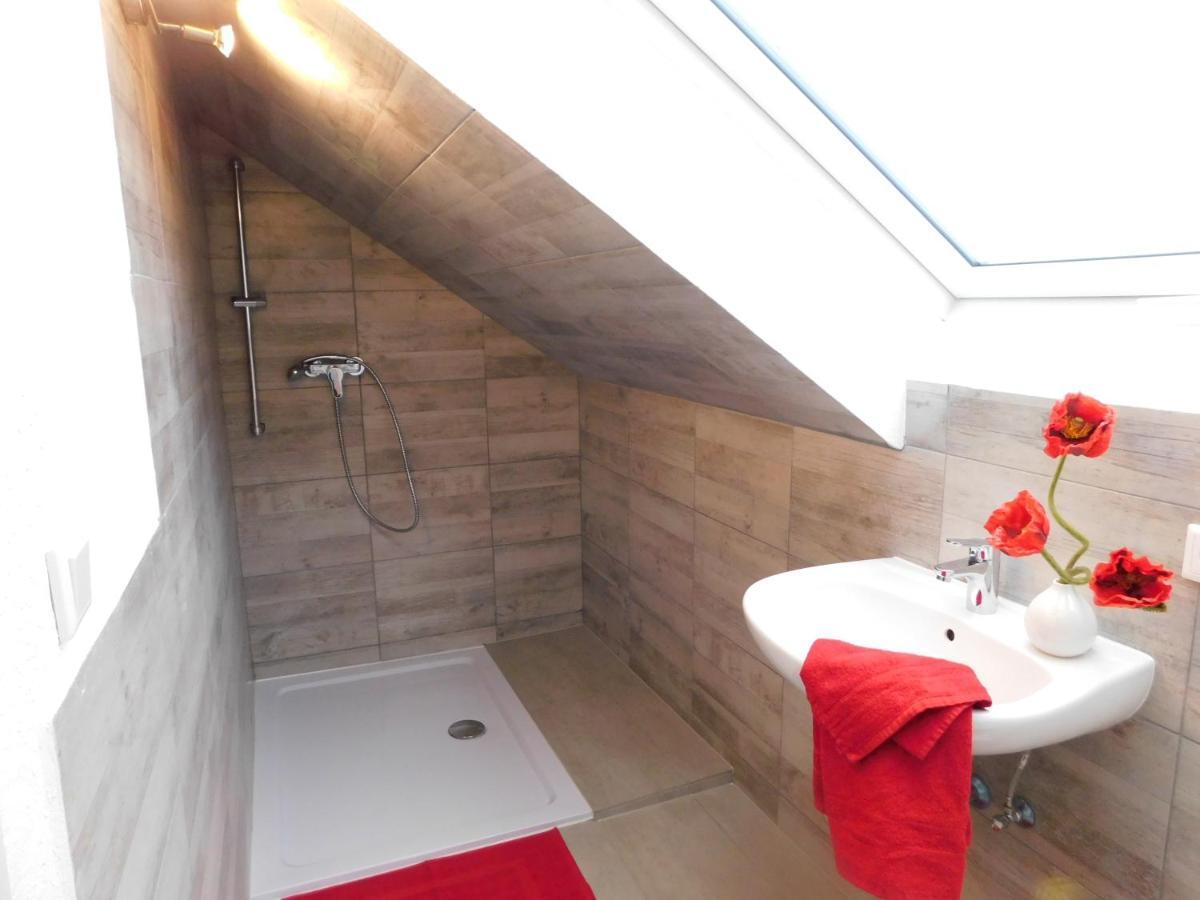Ferienhaus Astenblick - Ideal Fuer Weihnachtsfeiern Und Familienfeiern Bietet Schlafplaetze Fuer Bis Zu 35 Personen Villa วินเทอร์แบร์ก ภายนอก รูปภาพ