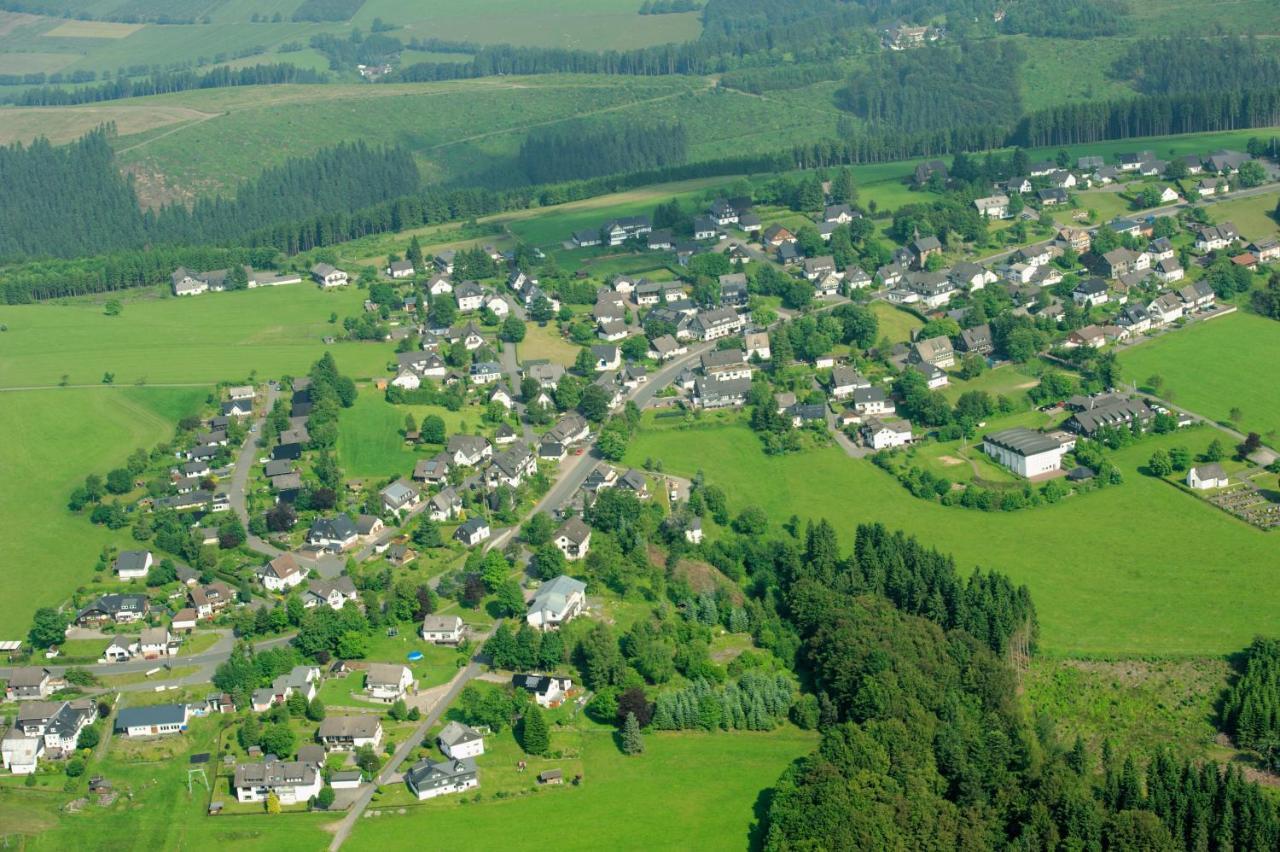 Ferienhaus Astenblick - Ideal Fuer Weihnachtsfeiern Und Familienfeiern Bietet Schlafplaetze Fuer Bis Zu 35 Personen Villa วินเทอร์แบร์ก ภายนอก รูปภาพ